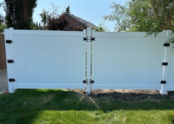 Vinyl Fence